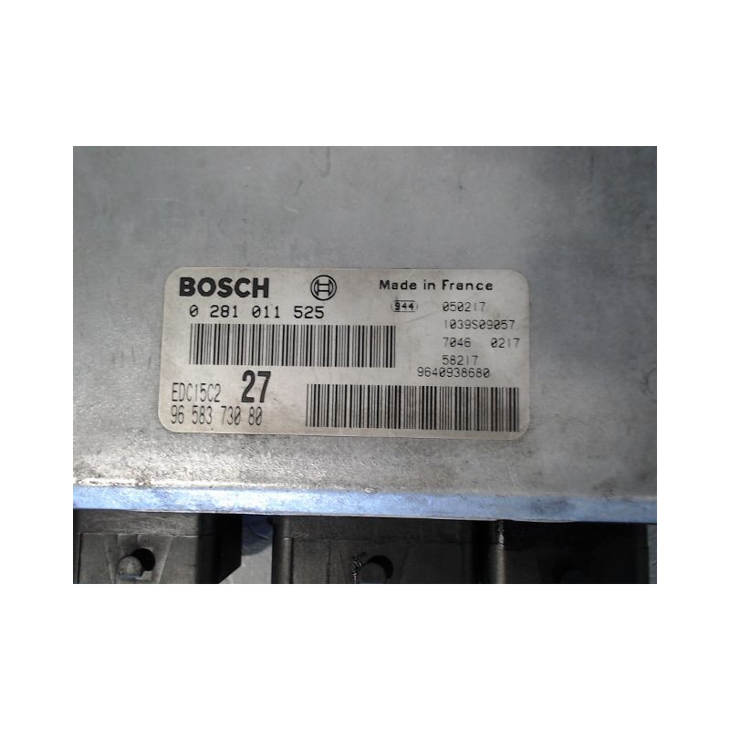CALCULATEUR MOTEUR PEUGEOT 206