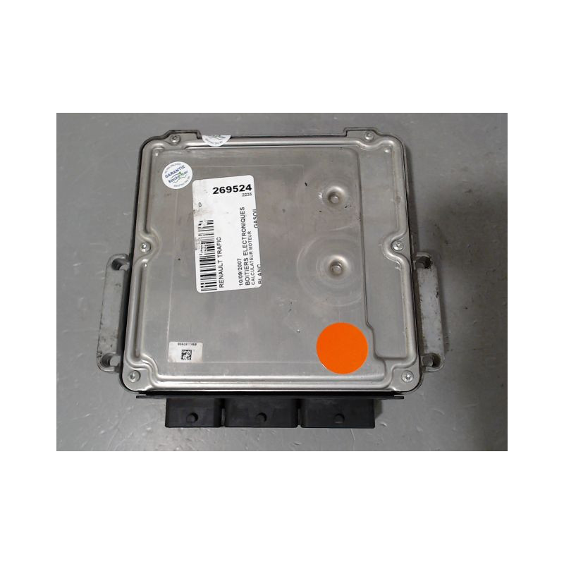 CALCULATEUR MOTEUR RENAULT TRAFIC