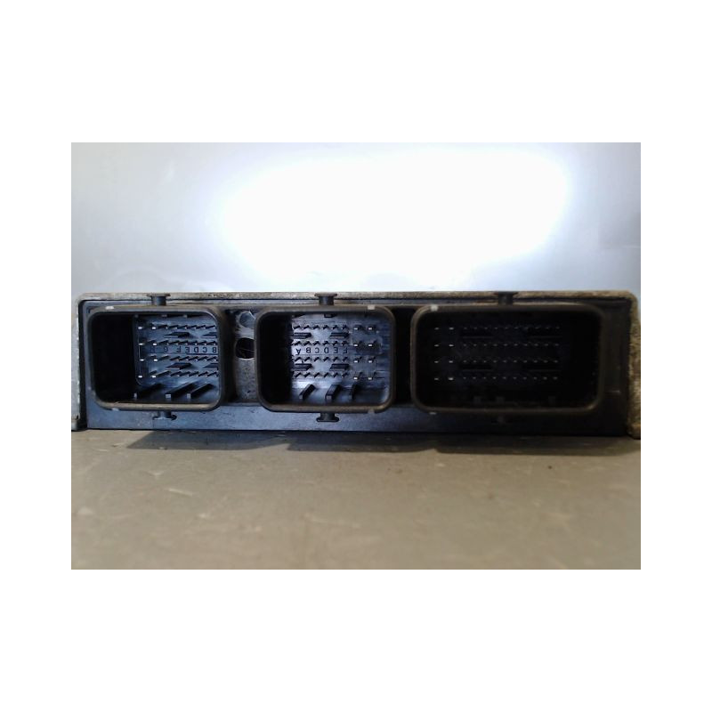 CALCULATEUR MOTEUR PEUGEOT 206