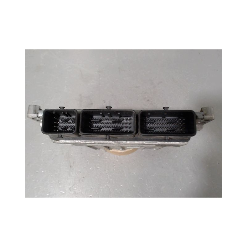 CALCULATEUR MOTEUR RENAULT KADJAR