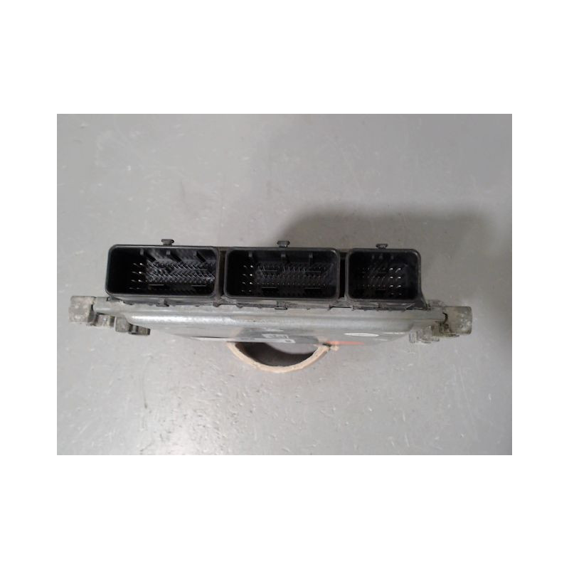 CALCULATEUR MOTEUR RENAULT MEGANE