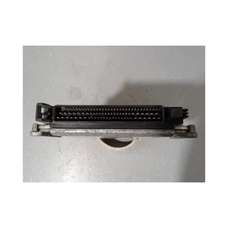CALCULATEUR MOTEUR PEUGEOT 806