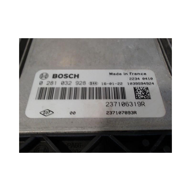 CALCULATEUR MOTEUR RENAULT MEGANE
