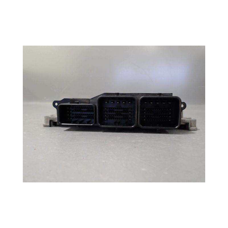 CALCULATEUR MOTEUR PEUGEOT 207
