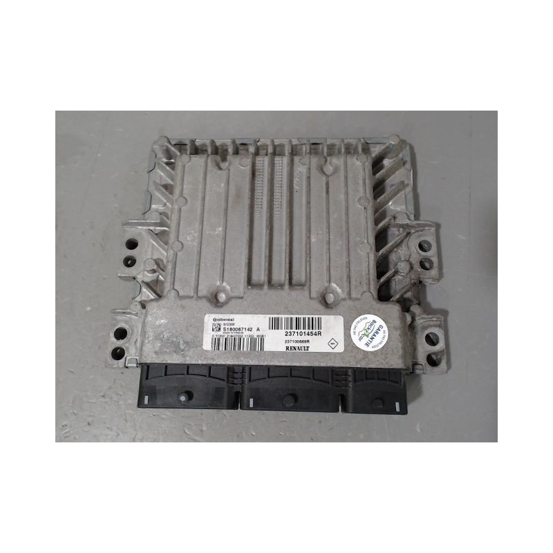 CALCULATEUR MOTEUR RENAULT MEGANE