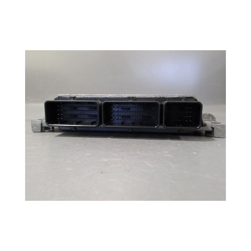 CALCULATEUR MOTEUR RENAULT MEGANE