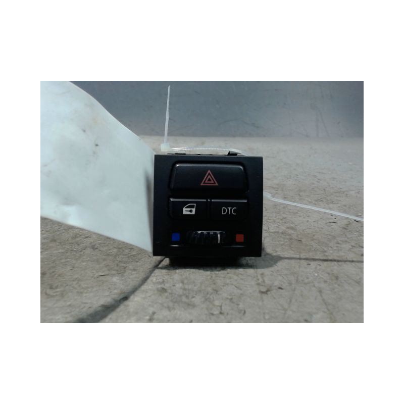 BOUTON DE WARNING B.M.W. SERIE 3