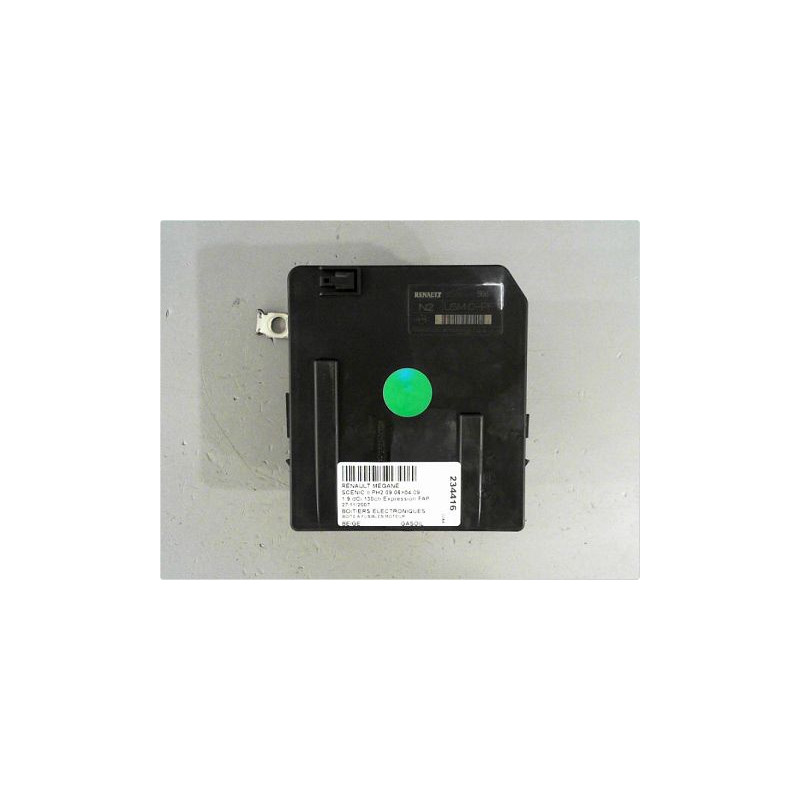 BOITE A FUSIBLES RENAULT SCENIC II PH2 06-09