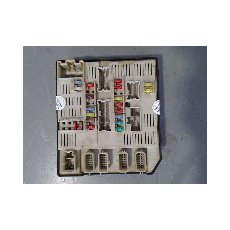 BOITE A FUSIBLES RENAULT LAGUNA III Phase 1 2007-2010