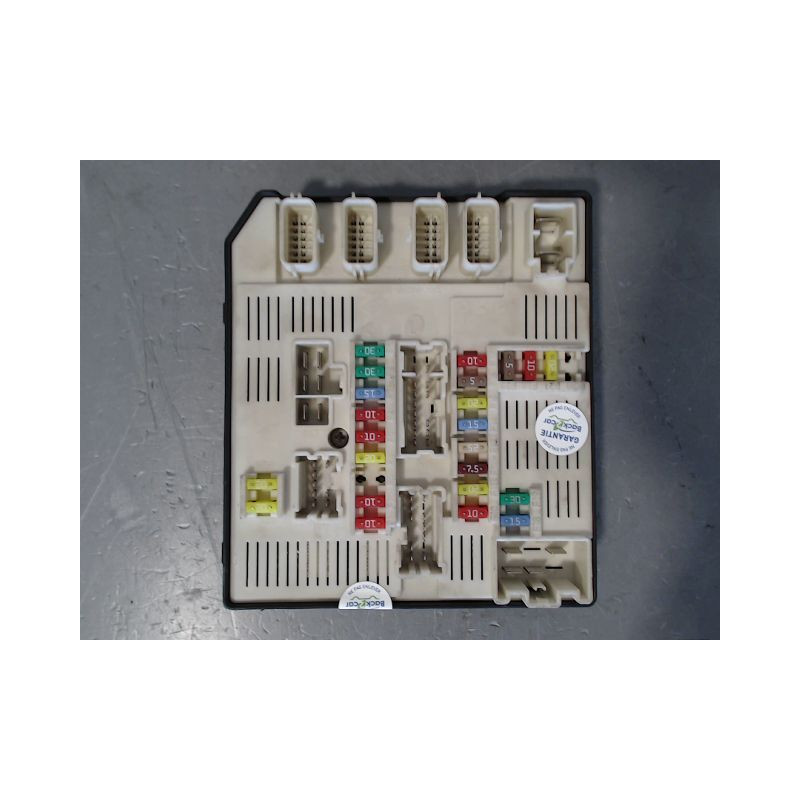 BOITE A FUSIBLES RENAULT MEGANE III Phase 2 2012-2014