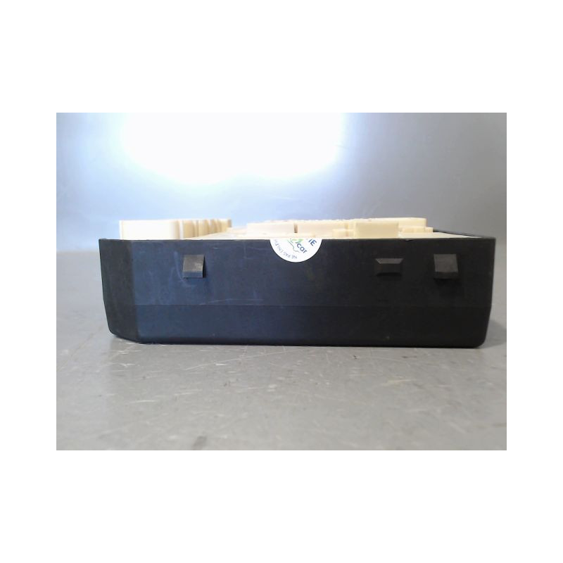 BOITE A FUSIBLES RENAULT MEGANE III Phase 1 2008-2012