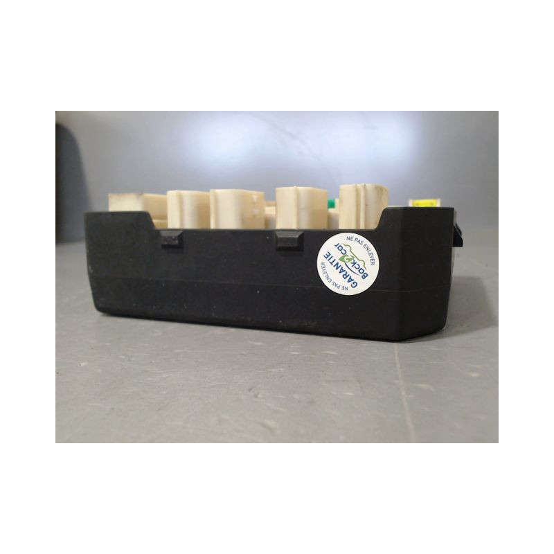 BOITE A FUSIBLES RENAULT MEGANE III Phase 1 2008-2012