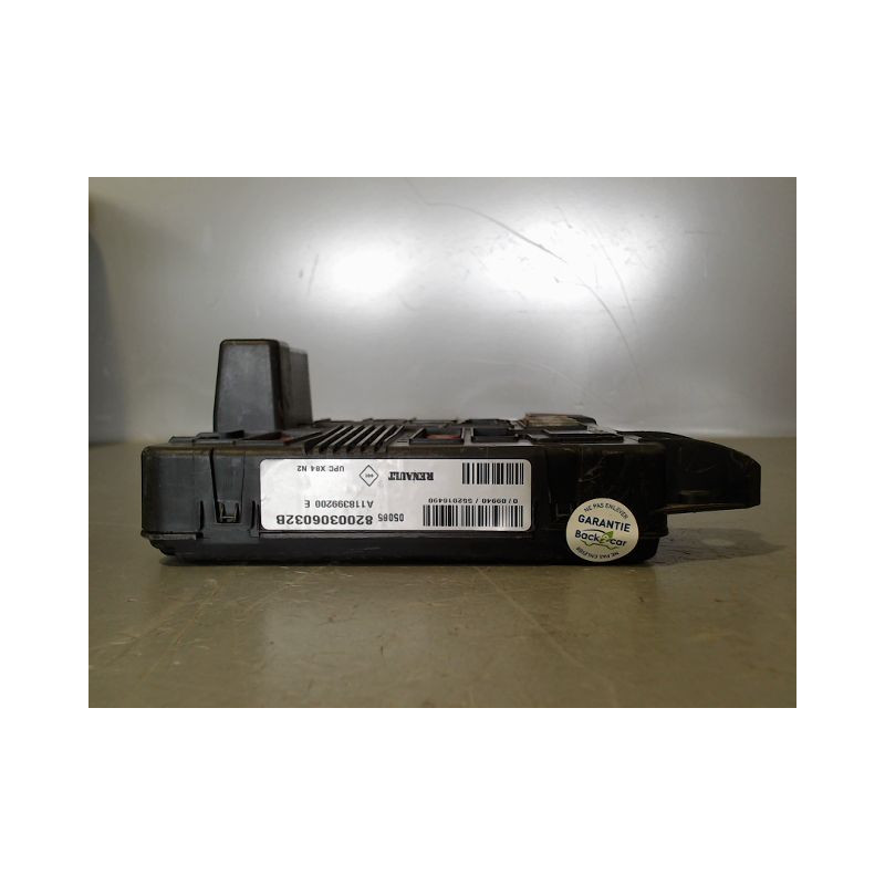 BOITE A FUSIBLES RENAULT SCENIC MONOSP. II Phase 1 2003-2006