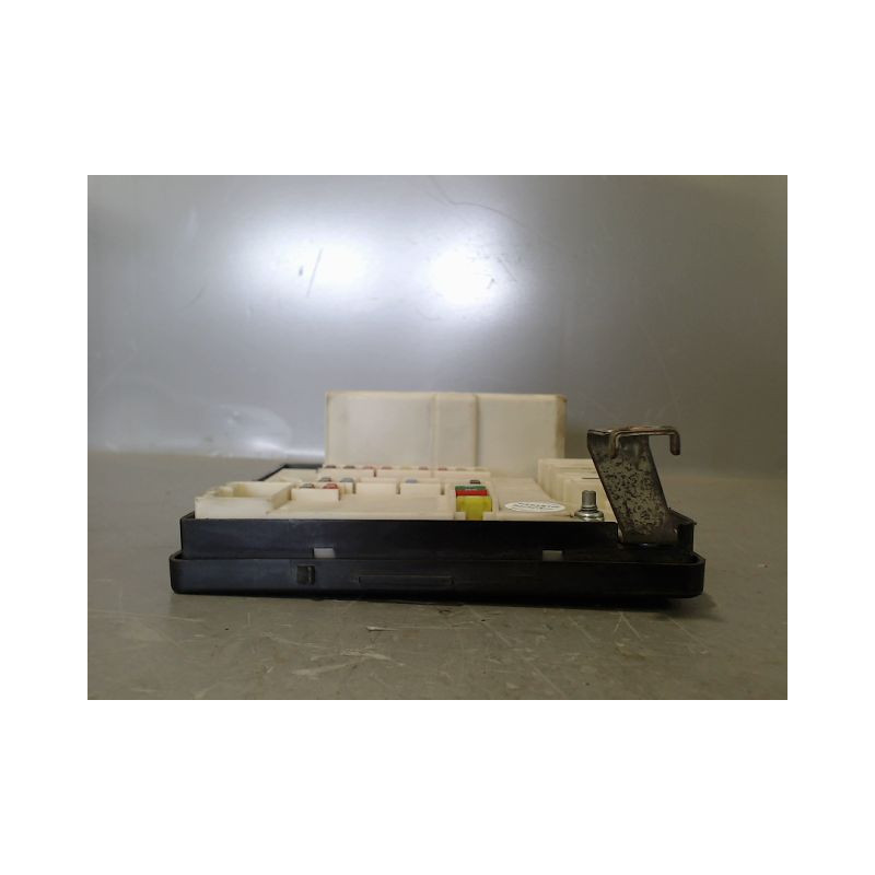 BOITE A FUSIBLES RENAULT SCENIC II PH2 2006-