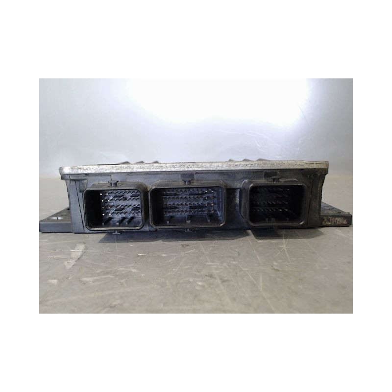 CALCULATEUR MOTEUR RENAULT KANGOO EXPRESS 2003-
