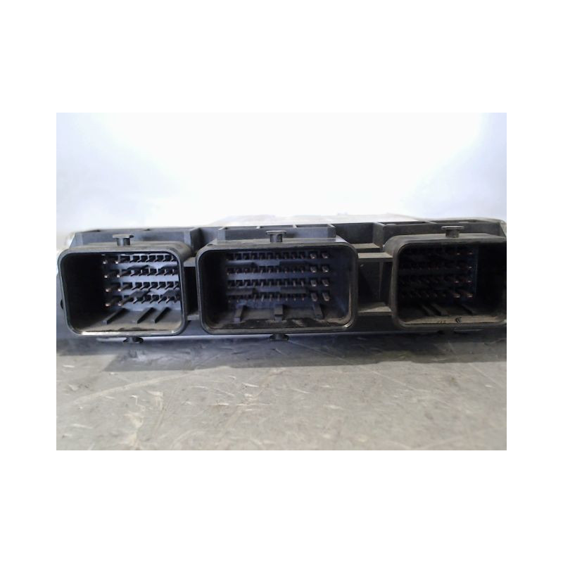 CALCULATEUR MOTEUR RENAULT ESPACE
