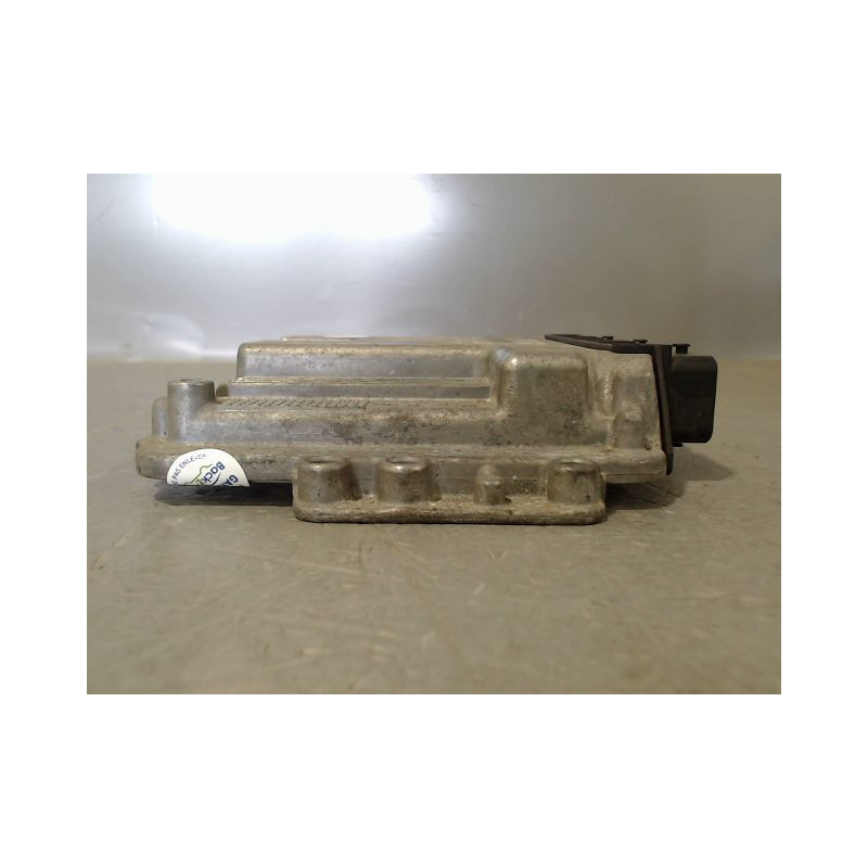 CALCULATEUR MOTEUR RENAULT ESPACE