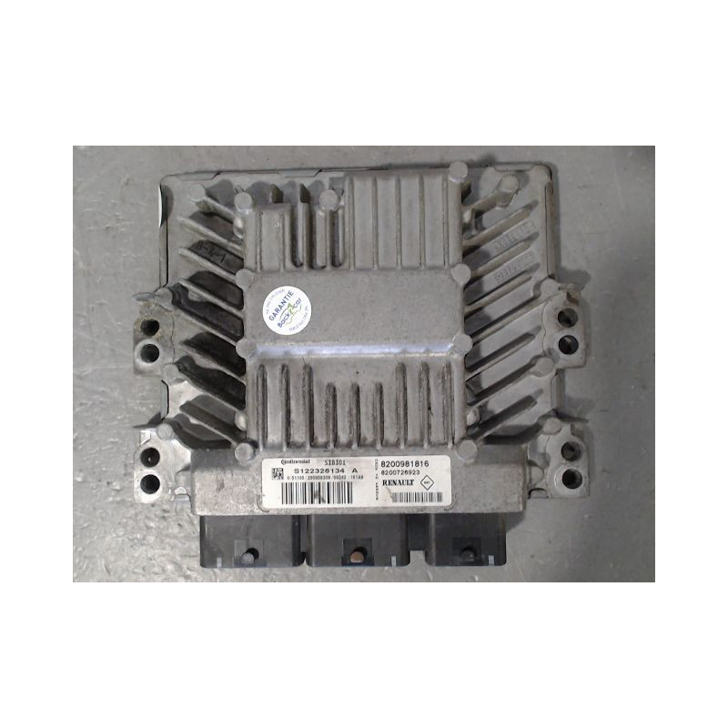 CALCULATEUR MOTEUR RENAULT LAGUNA