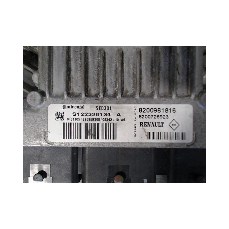 CALCULATEUR MOTEUR RENAULT LAGUNA