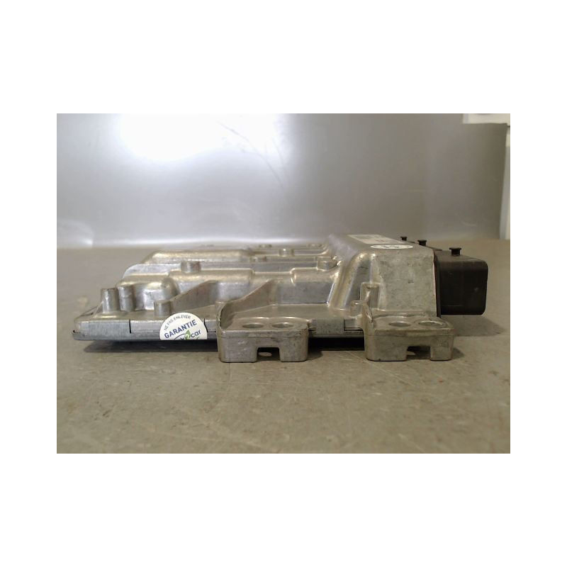 CALCULATEUR MOTEUR RENAULT KANGOO