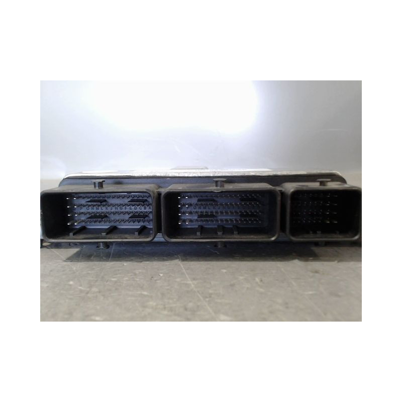 CALCULATEUR MOTEUR RENAULT KANGOO