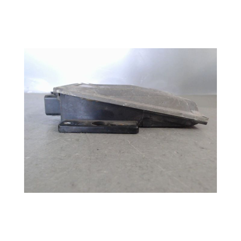 CALCULATEUR MOTEUR RENAULT CLIO