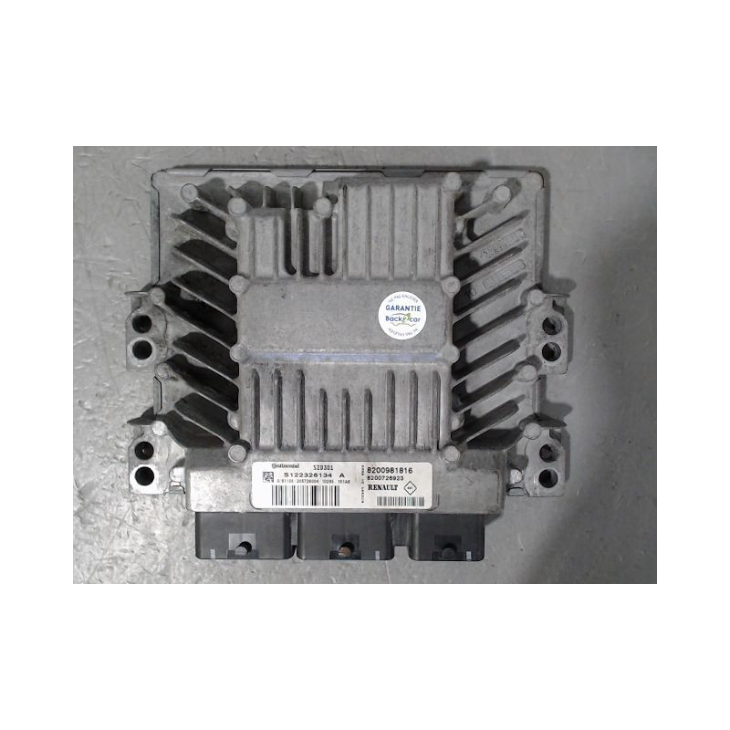 CALCULATEUR MOTEUR RENAULT LAGUNA