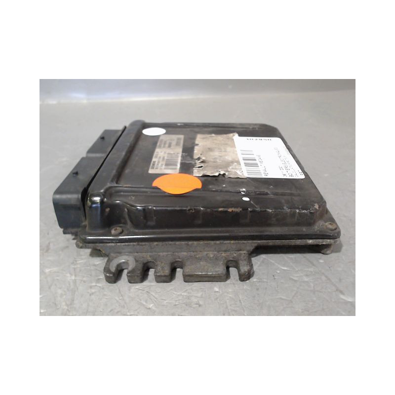 CALCULATEUR MOTEUR RENAULT MEGANE