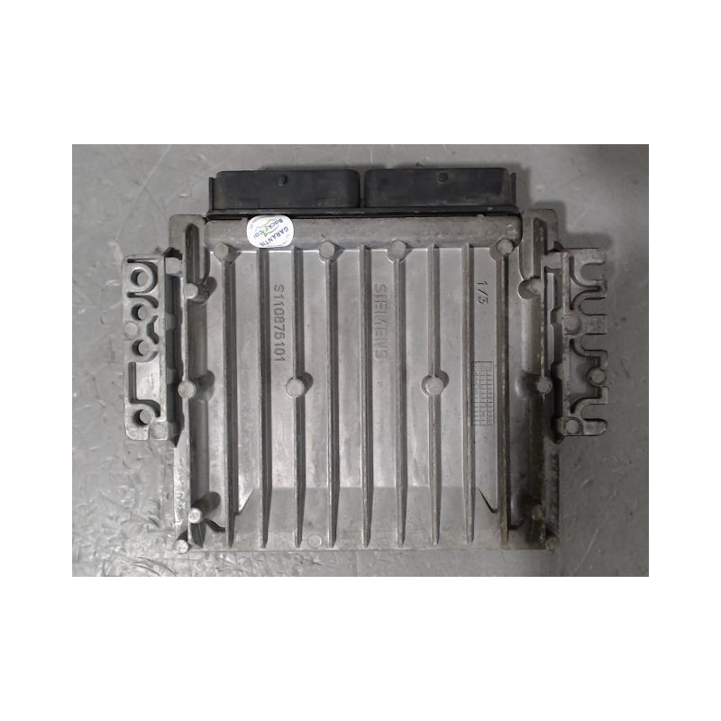 CALCULATEUR MOTEUR RENAULT MEGANE