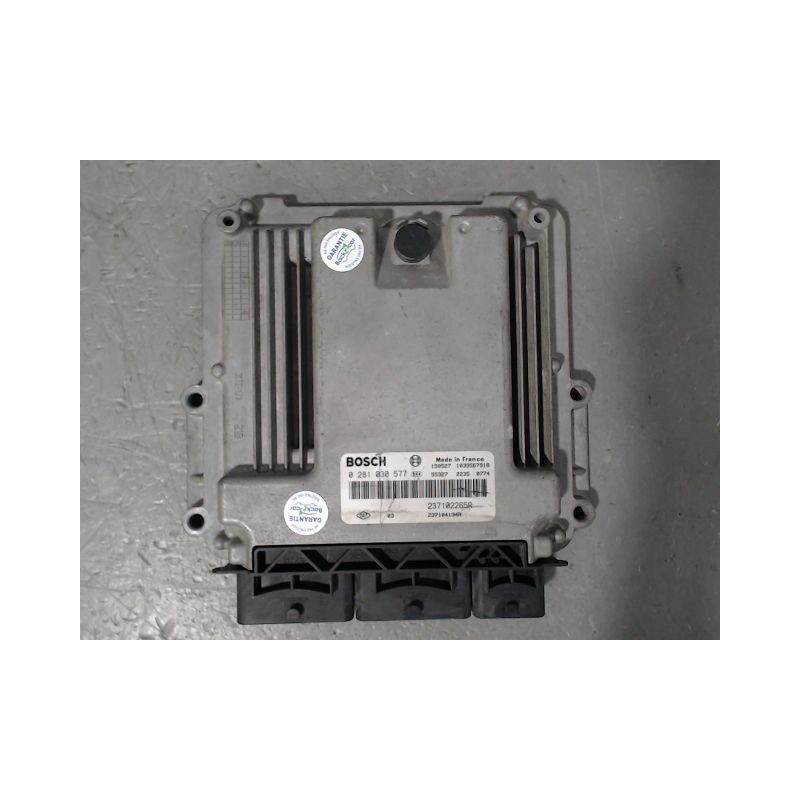 CALCULATEUR MOTEUR RENAULT MASTER