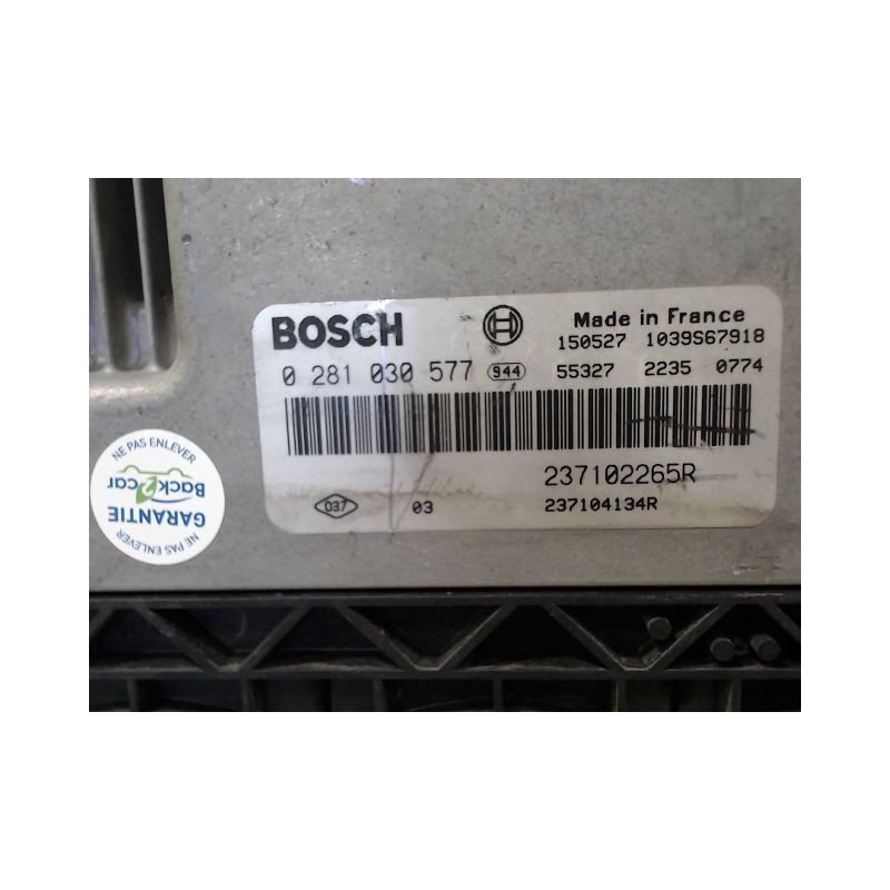 CALCULATEUR MOTEUR RENAULT MASTER