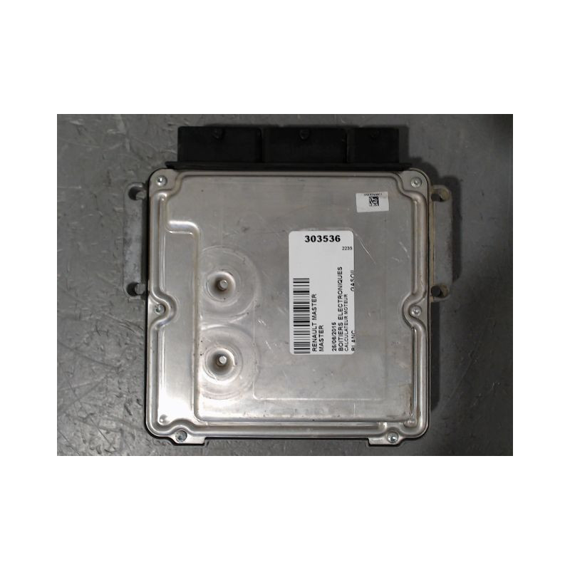 CALCULATEUR MOTEUR RENAULT MASTER