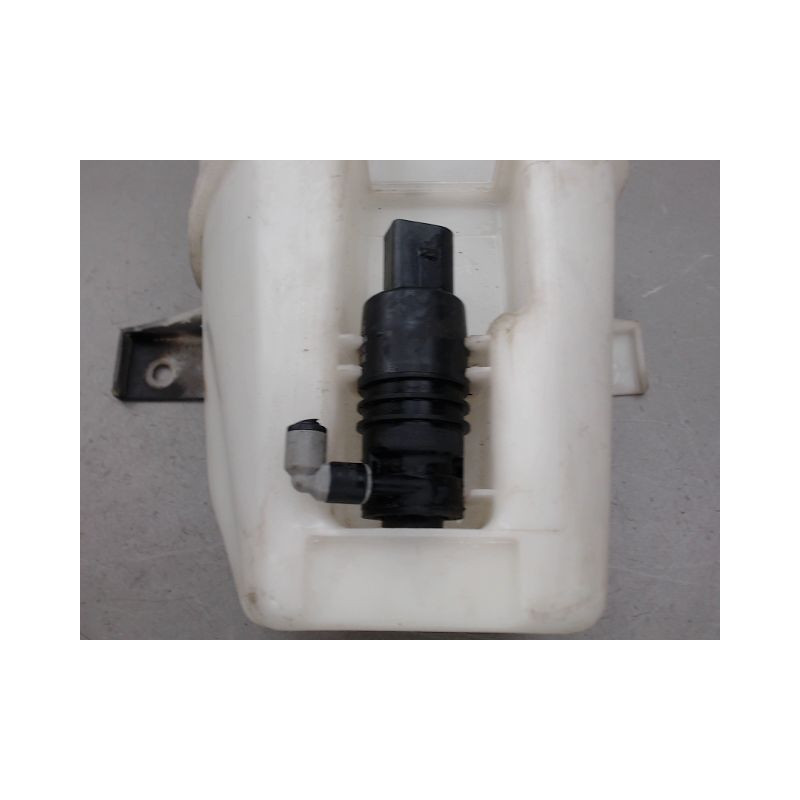 RESERVOIR LAVE-GLACE AVANT FORD MUSTANG