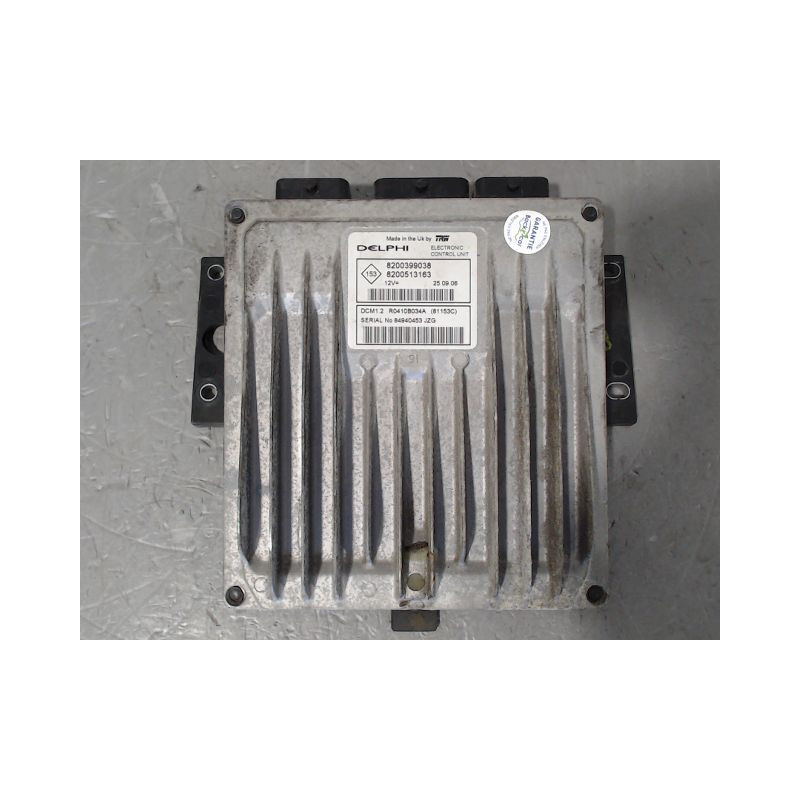 CALCULATEUR MOTEUR RENAULT CLIO