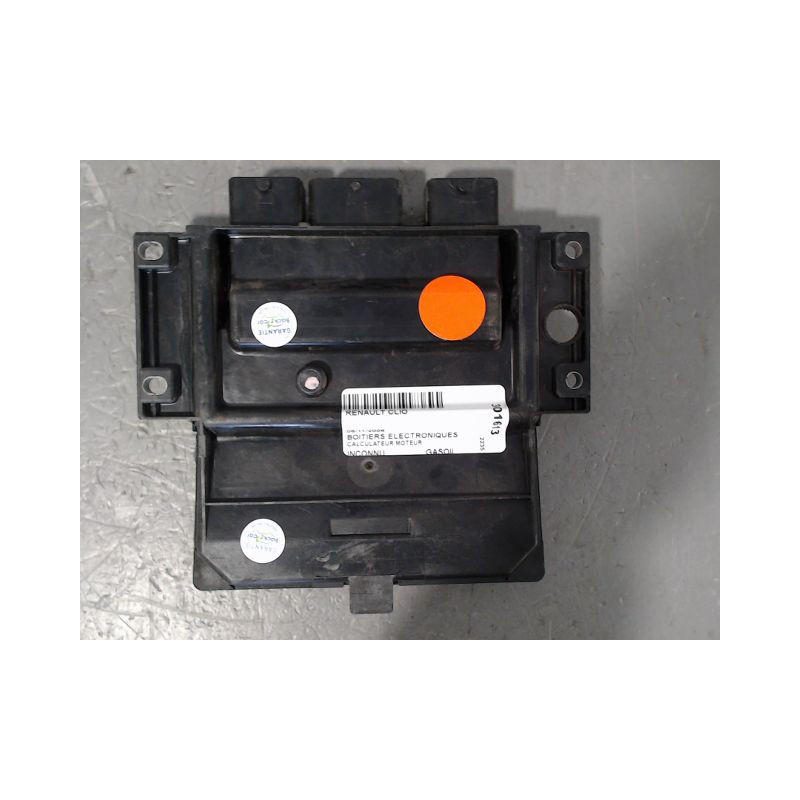 CALCULATEUR MOTEUR RENAULT CLIO