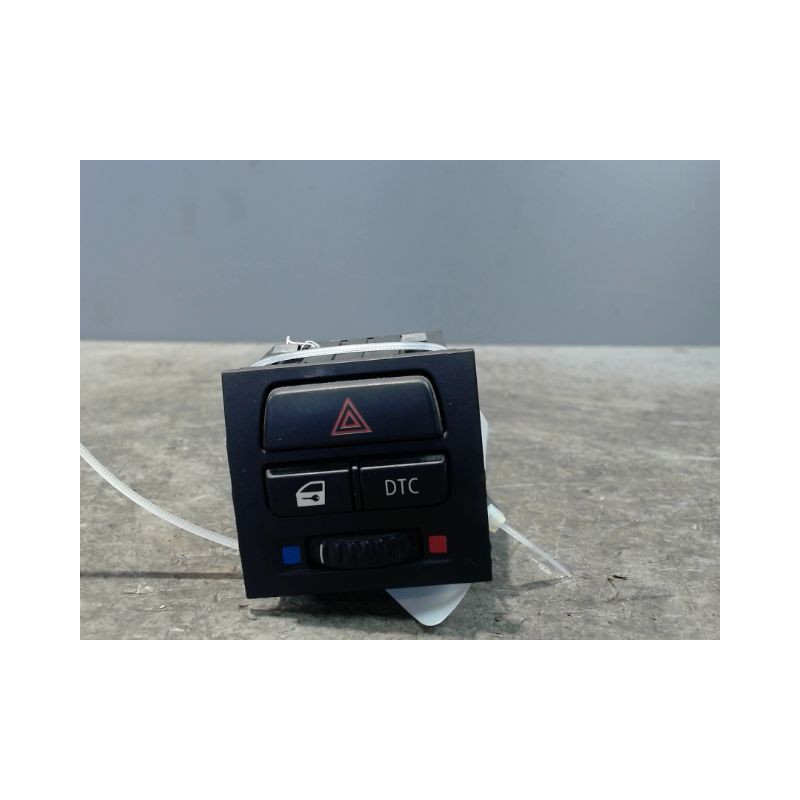 BOUTON DE WARNING B.M.W. SERIE 3