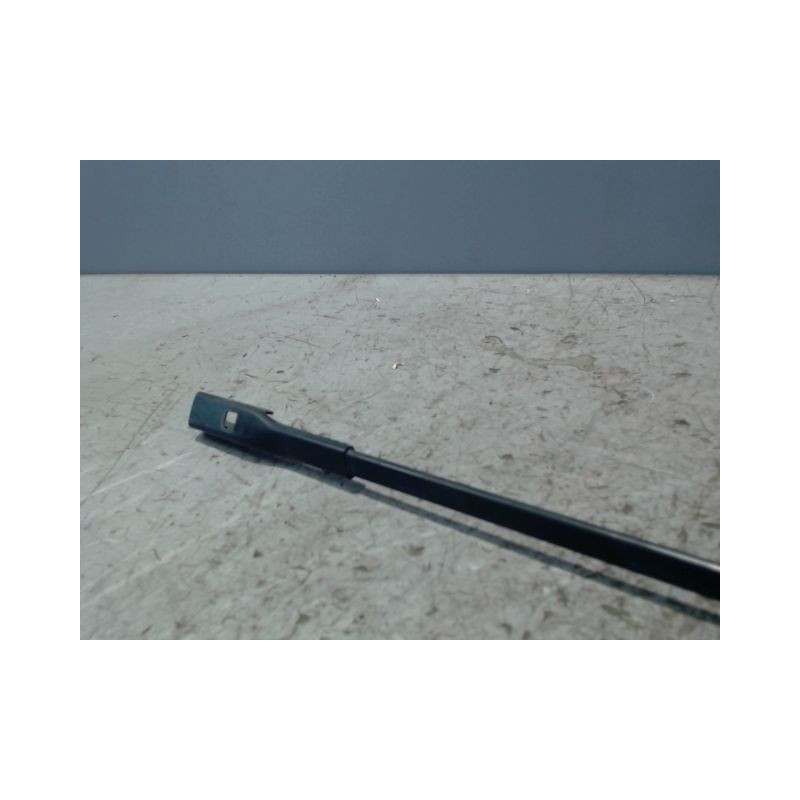 BRAS ESSUIE-GLACE AVANT DROIT AUDI A3 2003-