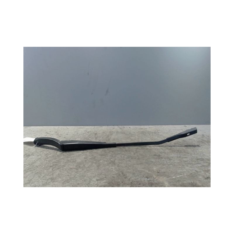 BRAS ESSUIE-GLACE AVANT GAUCHE AUDI A3 2003-
