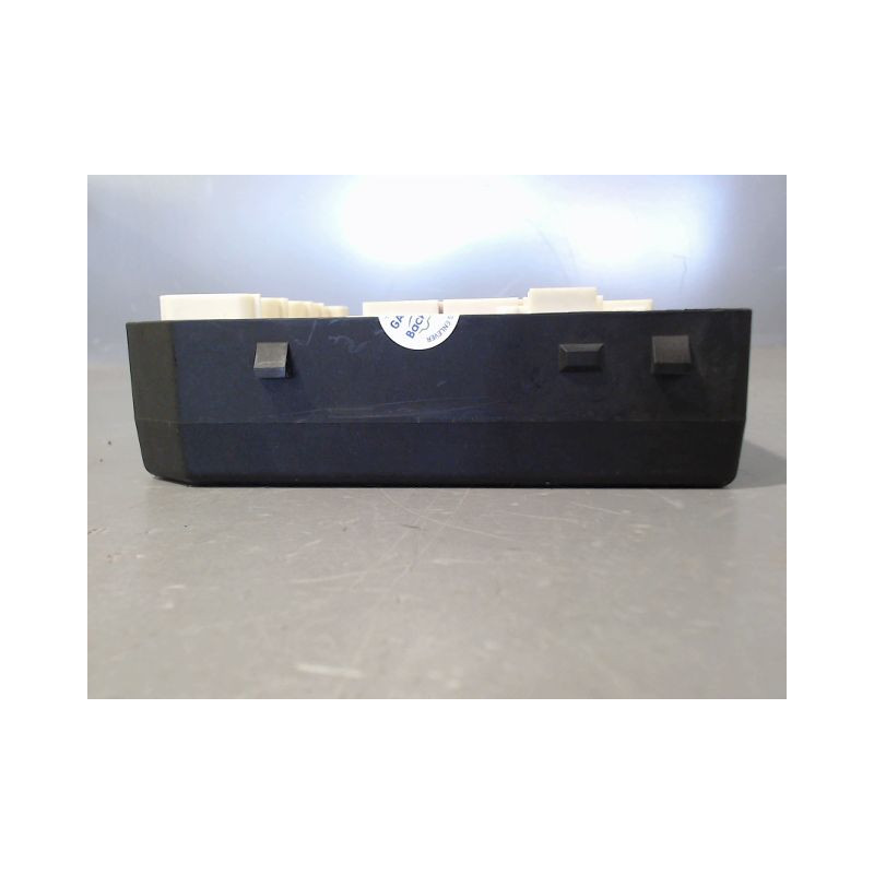 BOITE A FUSIBLES RENAULT LAGUNA