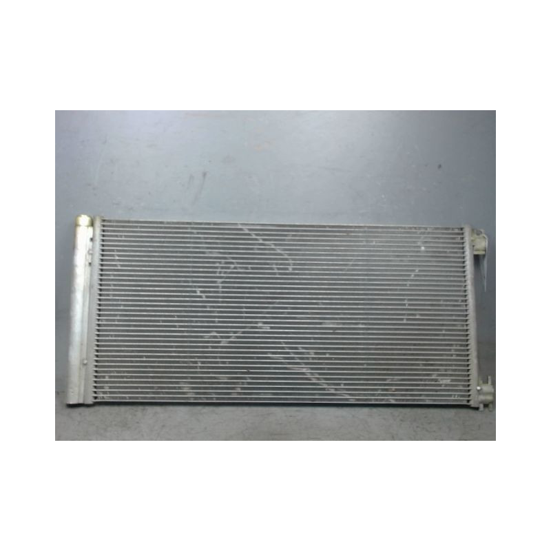 CONDENSEUR CLIMATISATION OPEL VIVARO