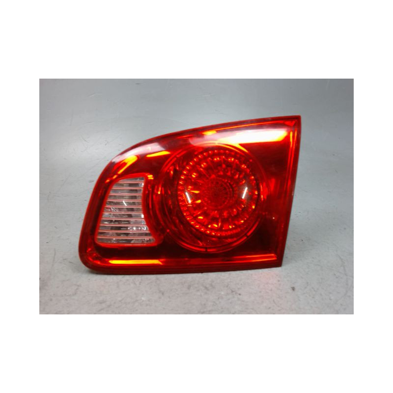 FEU ARRIERE INTERIEUR DROIT HYUNDAI SANTA FE 4X4 00-