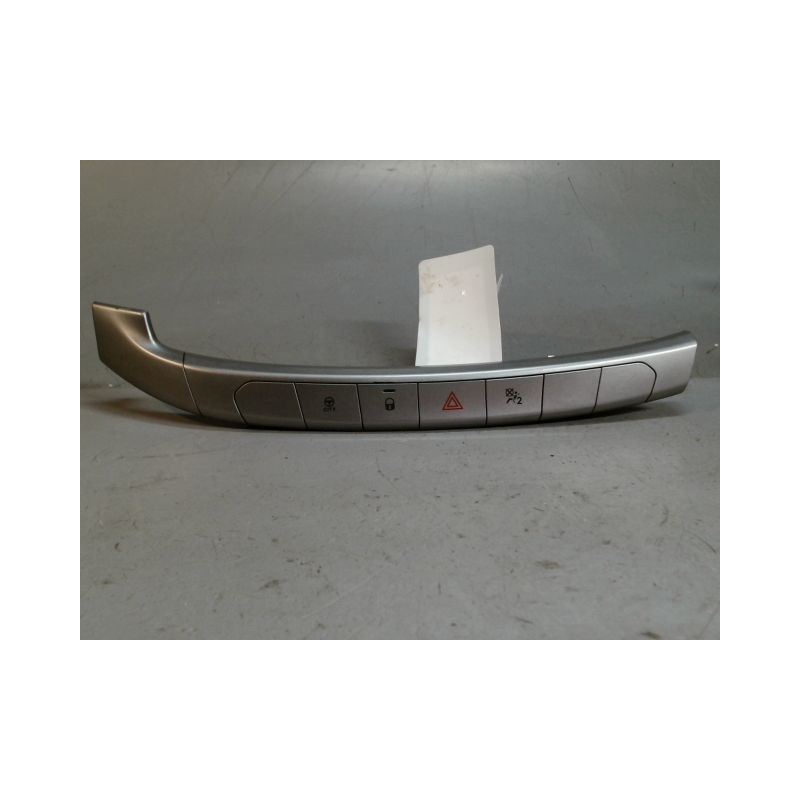 BOUTON DE WARNING FIAT TIPO