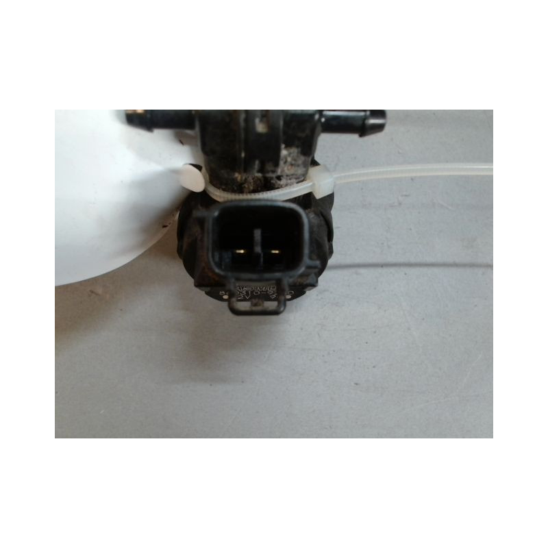 POMPE LAVE-GLACE AVANT MAZDA MAZDA 6 BREAK