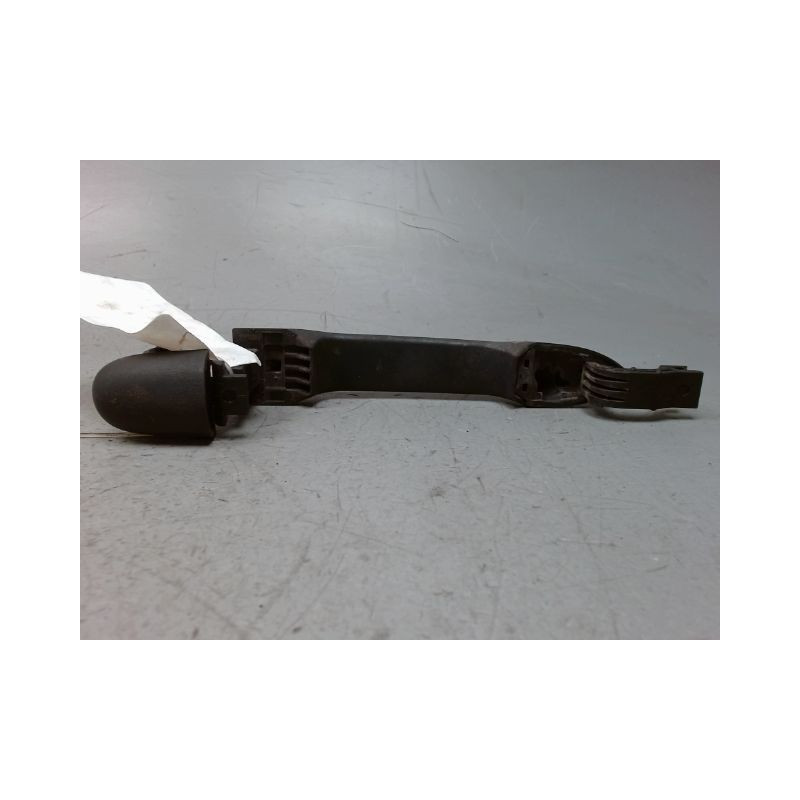 POIGNEE EXTERIEURE PORTE AVANT DROIT RENAULT KANGOO
