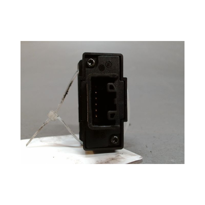 BOUTON DE WARNING SUZUKI SPLASH
