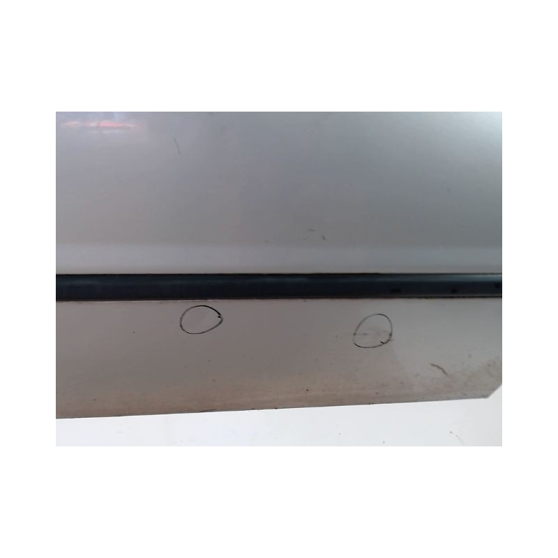 PORTE AVANT DROIT HONDA ACCORD 99-2001