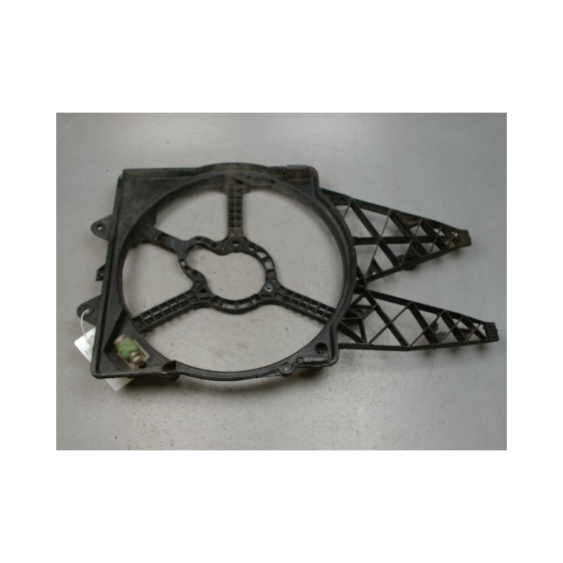 SUPPORT DE VENTILATEUR FIAT PUNTO
