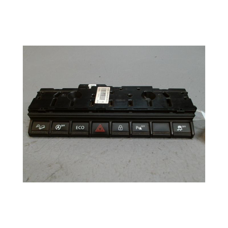 BOUTON DE WARNING DACIA DUSTER