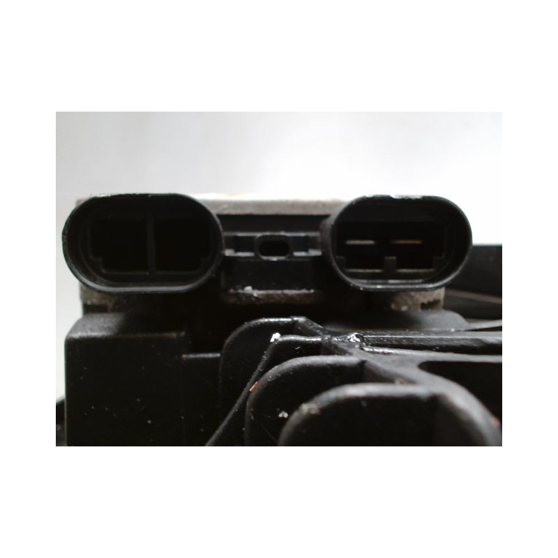 SUPPORT DE VENTILATEUR FORD MONDEO
