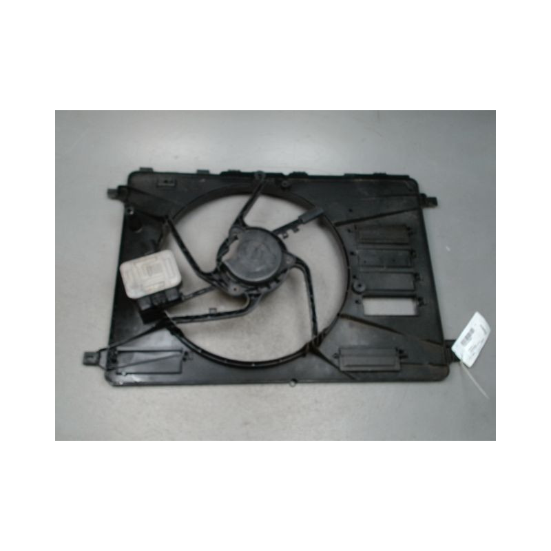 SUPPORT DE VENTILATEUR FORD MONDEO